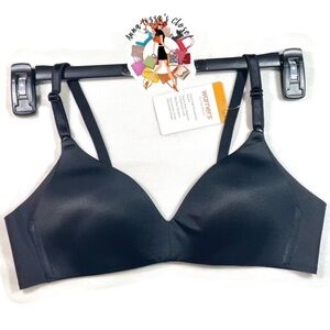 $46 Retail NWT Warner's Women's No Side Effects Wireless T-Shirt Bra
